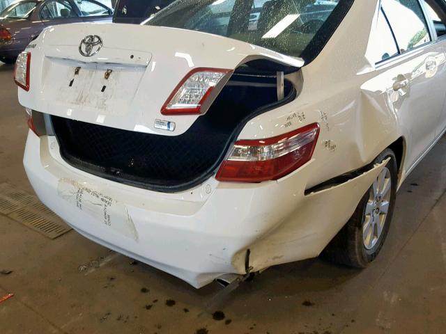 JTNBB46K093053050 - 2009 TOYOTA CAMRY HYBR WHITE photo 9