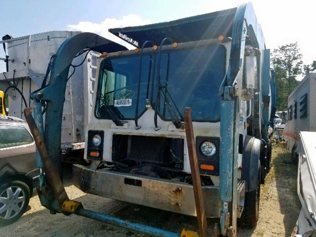 1M2K189C47M037973 - 2007 MACK 600 MR600 BLUE photo 2