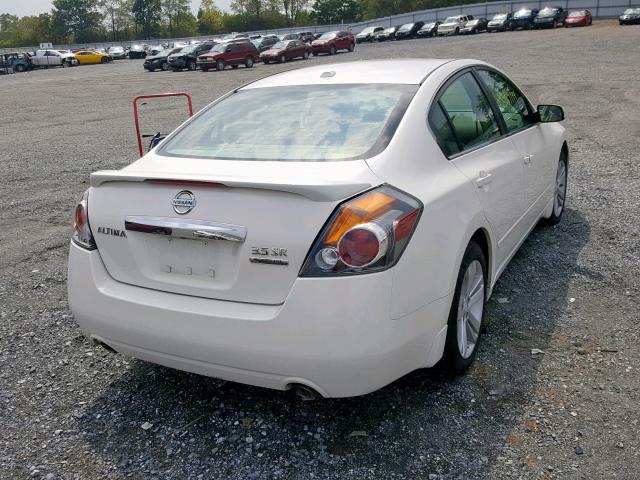 1N4BL2AP5BN419285 - 2011 NISSAN ALTIMA SR WHITE photo 4