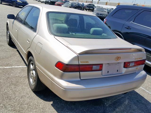 JT2BF22K0V0032304 - 1997 TOYOTA CAMRY LE GOLD photo 3