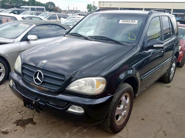 4JGAB54E02A315911 - 2002 MERCEDES-BENZ ML 320 BLACK photo 2