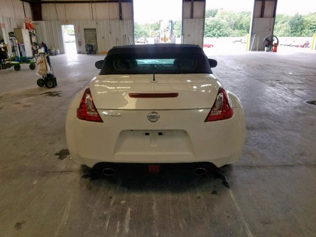 JN1AZ4FH2JM520034 - 2018 NISSAN 370Z BASE WHITE photo 6