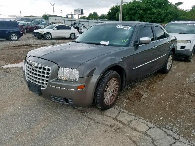 2C3CA5CV0AH246613 - 2010 CHRYSLER 300 TOURIN GRAY photo 2