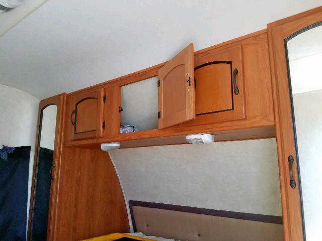 5ZT2FETB8AA002199 - 2010 CCHM COACHMAN WHITE photo 5