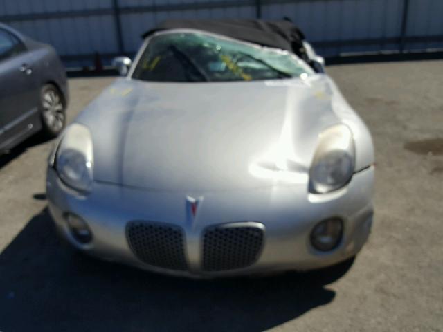 1G2MC35B78Y123669 - 2008 PONTIAC SOLSTICE SILVER photo 9