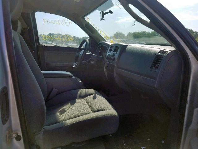 1D7HE42K56S637656 - 2006 DODGE DAKOTA SLT SILVER photo 5