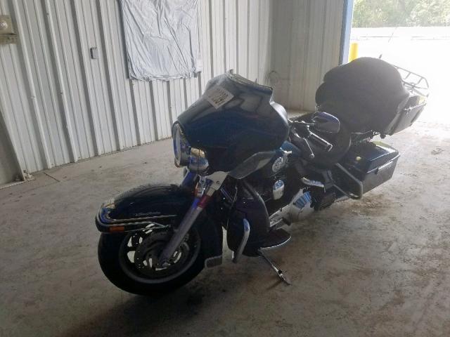 1HD1FCW102Y606034 - 2002 HARLEY-DAVIDSON FLHTCUI BLUE photo 2