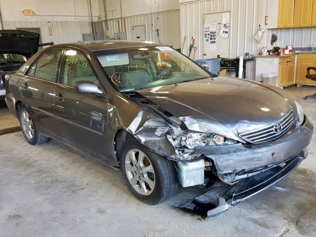 4T1BF30K95U607553 - 2005 TOYOTA CAMRY LE SILVER photo 1