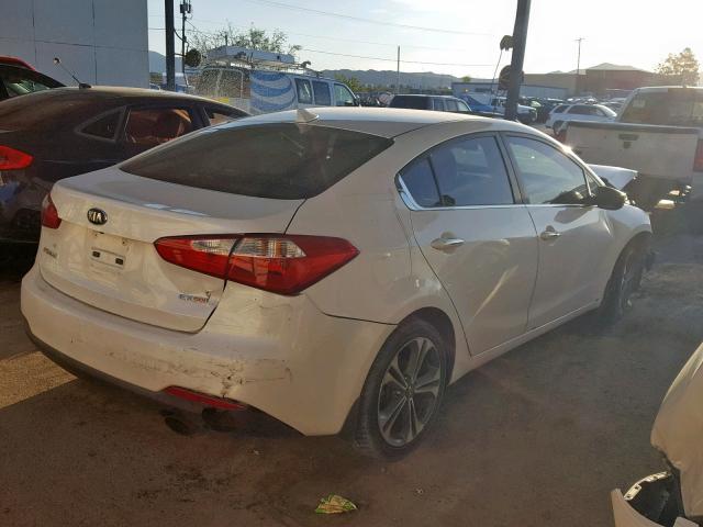 KNAFX4A80E5091621 - 2014 KIA FORTE EX WHITE photo 4