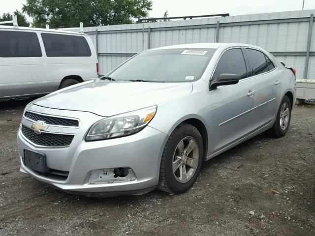 1G11B5SA6DF165922 - 2013 CHEVROLET MALIBU LS 银色 照片 2