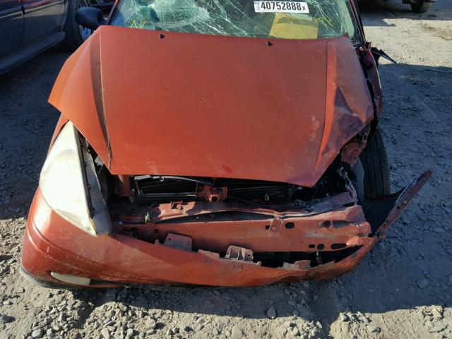 3FAFP3133YR239267 - 2000 FORD FOCUS ZX3 ORANGE photo 7