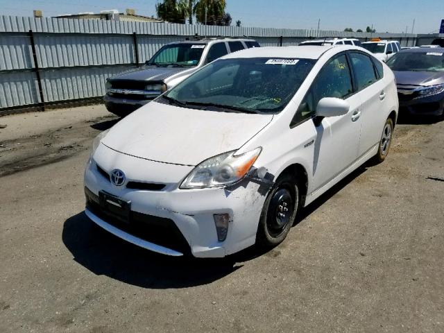 JTDKN3DU5D5666918 - 2013 TOYOTA PRIUS WHITE photo 2