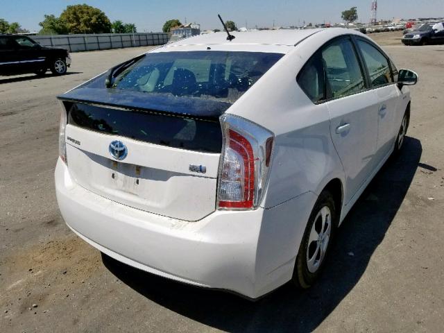 JTDKN3DU5D5666918 - 2013 TOYOTA PRIUS WHITE photo 4