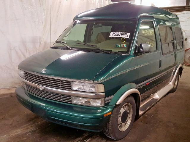 1GBEL19W7YB163114 - 2000 CHEVROLET ASTRO GREEN photo 2