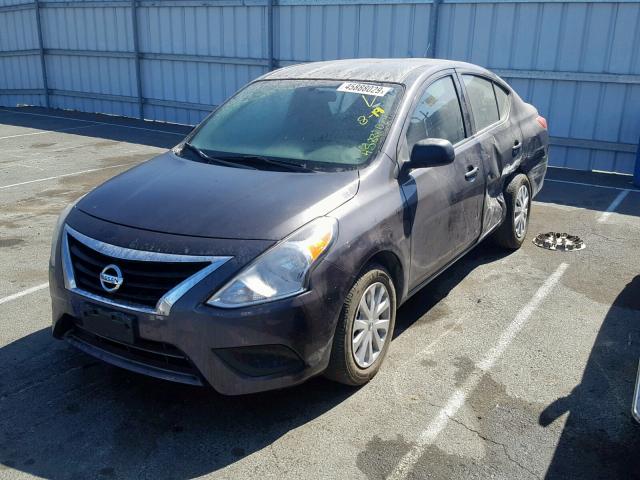 3N1CN7AP3FL872142 - 2015 NISSAN VERSA S GRAY photo 2