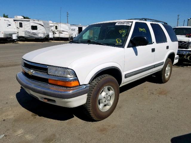 1GNDT13W3XK171748 - 1999 CHEVROLET BLAZER WHITE photo 2