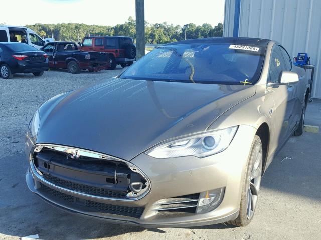 5YJSA1E28GF133297 - 2016 TESLA MODEL S GRAY photo 2