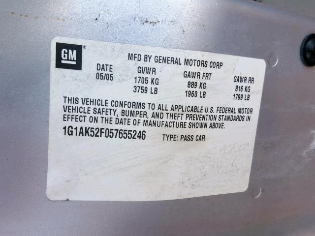 1G1AK52F057655246 - 2005 CHEVROLET COBALT SILVER photo 10