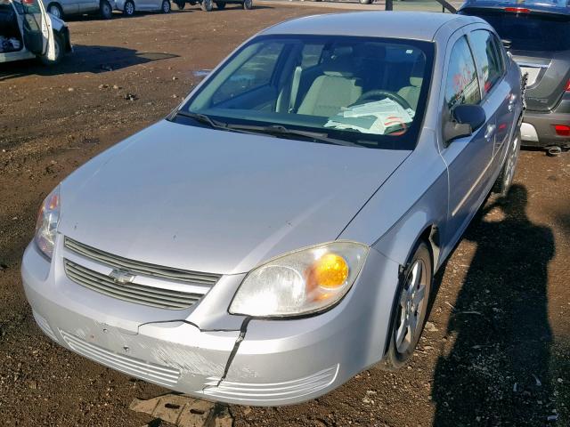 1G1AK52F057655246 - 2005 CHEVROLET COBALT SILVER photo 2