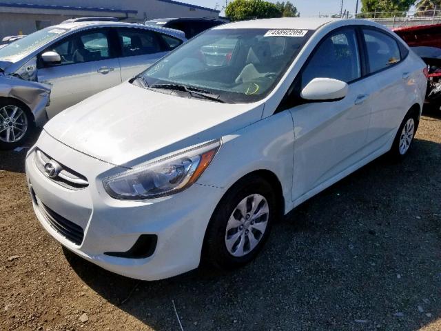 KMHCT4AE1GU084530 - 2016 HYUNDAI ACCENT SE WHITE photo 2