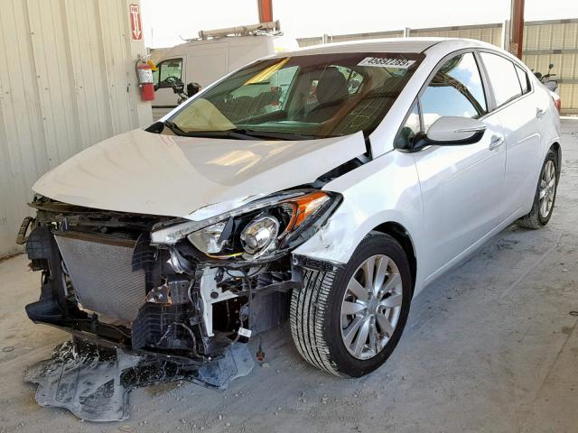 KNAFX4A82F5360784 - 2015 KIA FORTE EX WHITE photo 2