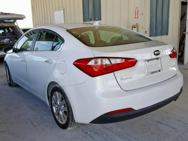 KNAFX4A82F5360784 - 2015 KIA FORTE EX WHITE photo 3