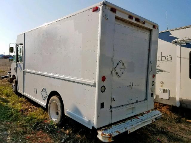 4UZAANBW81CH53113 - 2001 FREIGHTLINER CHASSIS M WHITE photo 3