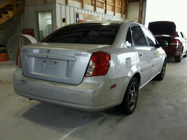 KL5JD56ZX5K142675 - 2005 SUZUKI FORENZA S GRAY photo 4