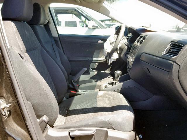 3VW2K7AJ0DM350697 - 2013 VOLKSWAGEN JETTA BASE BLACK photo 5