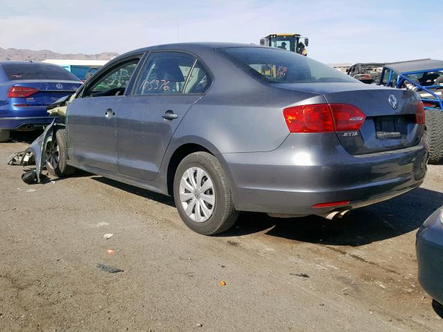3VW2K7AJXCM312683 - 2012 VOLKSWAGEN JETTA BASE GRAY photo 3