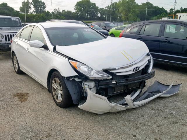 5NPEB4AC7DH625391 - 2013 HYUNDAI SONATA GLS WHITE photo 1