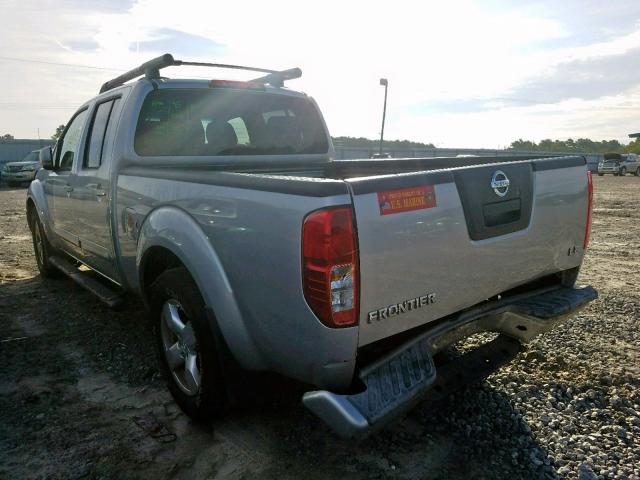 1N6AD09U07C420359 - 2007 NISSAN FRONTIER C SILVER photo 3