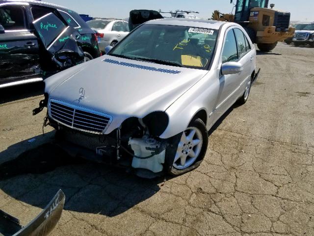 WDBRF61J94E018004 - 2004 MERCEDES-BENZ C 240 SILVER photo 2