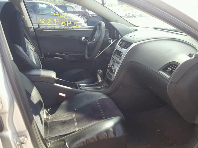 1G1ZC5E09AF272154 - 2010 CHEVROLET MALIBU 1LT SILVER photo 5