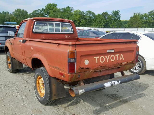 JT4RN38D7D0067959 - 1983 TOYOTA PICKUP RN3 RED photo 3