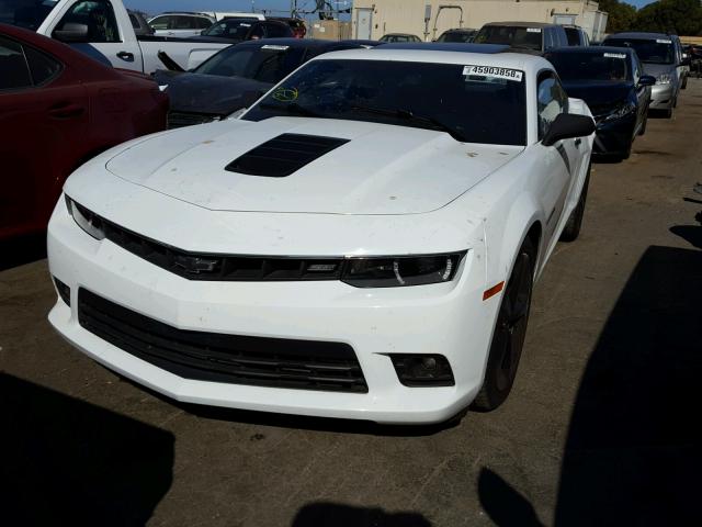 2G1FJ1EW0F9153348 - 2015 CHEVROLET CAMARO 2SS WHITE photo 2