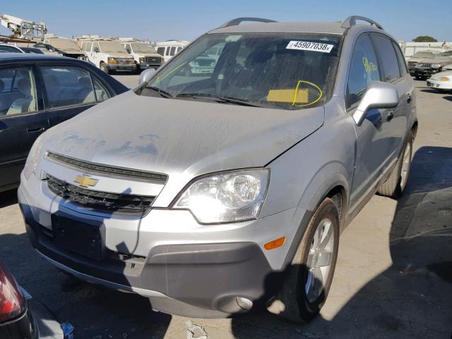 3GNAL2EK7CS524803 - 2012 CHEVROLET CAPTIVA SP SILVER photo 2