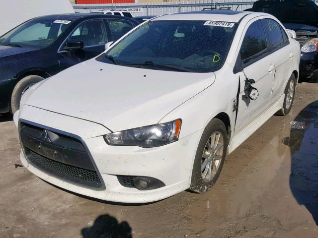 JA32V2FWXFU603491 - 2015 MITSUBISHI LANCER SE WHITE photo 2