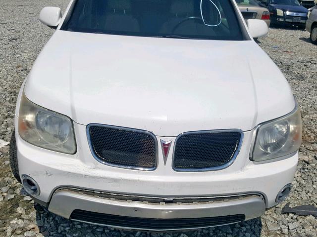 2CKDL63F576002283 - 2007 PONTIAC TORRENT WHITE photo 9