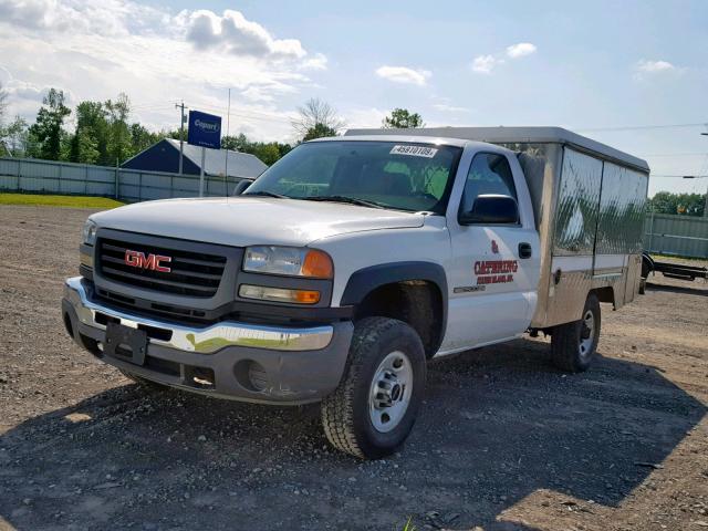 1GTHC24U76E274181 - 2006 GMC SIERRA C25 WHITE photo 2