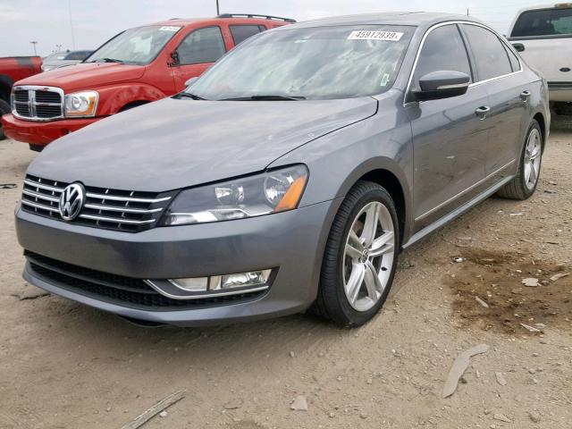 1VWBV7A31FC085687 - 2015 VOLKSWAGEN PASSAT SE GRAY photo 2