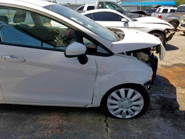 3FADP4AJ9FM157341 - 2015 FORD FIESTA S WHITE photo 9