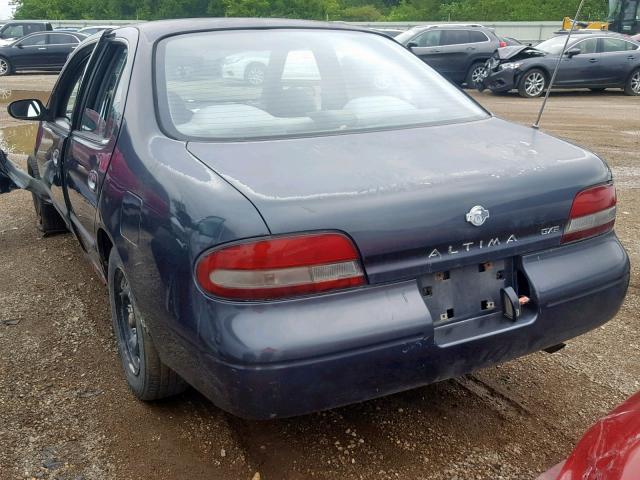 1N4BU31D9VC131763 - 1997 NISSAN ALTIMA XE GRAY photo 3