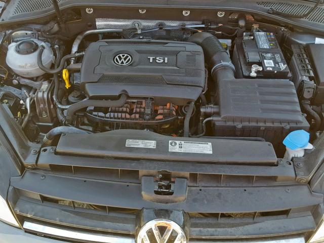 3VW117AU2HM011423 - 2017 VOLKSWAGEN GOLF S GRAY photo 7