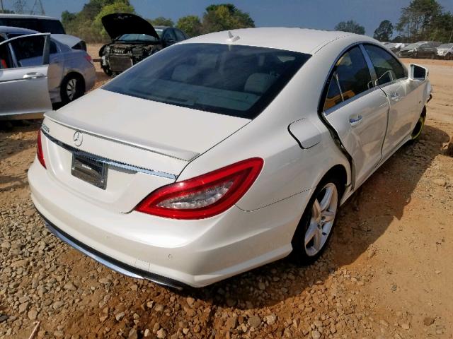 WDDLJ7DBXCA011462 - 2012 MERCEDES-BENZ CLS 550 WHITE photo 4