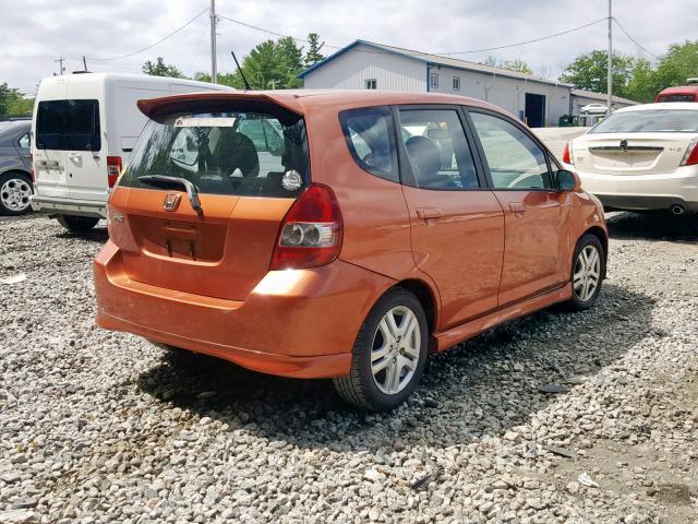 JHMGD38647S063418 - 2007 HONDA FIT S BROWN photo 4