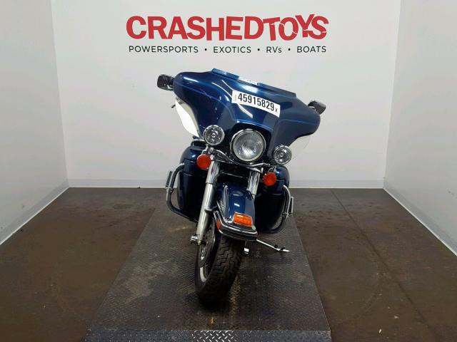 1HD1FCW152Y622438 - 2002 HARLEY-DAVIDSON FLHTCUI BLUE photo 2