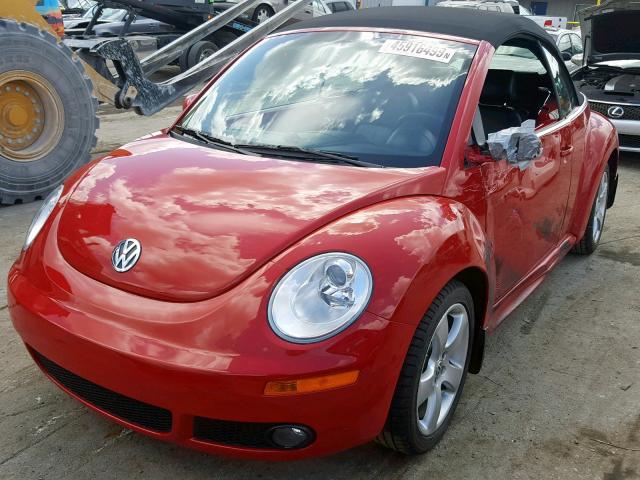 3VWSF31Y56M315876 - 2006 VOLKSWAGEN NEW BEETLE წითელი ფოტო 2