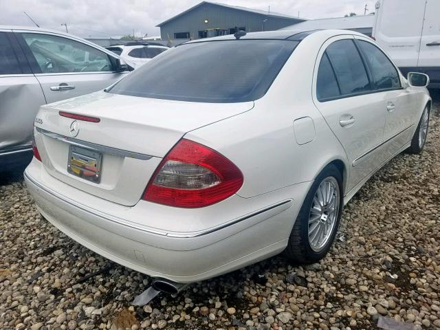 WDBUF56X88B279472 - 2008 MERCEDES-BENZ E 350 WHITE photo 4