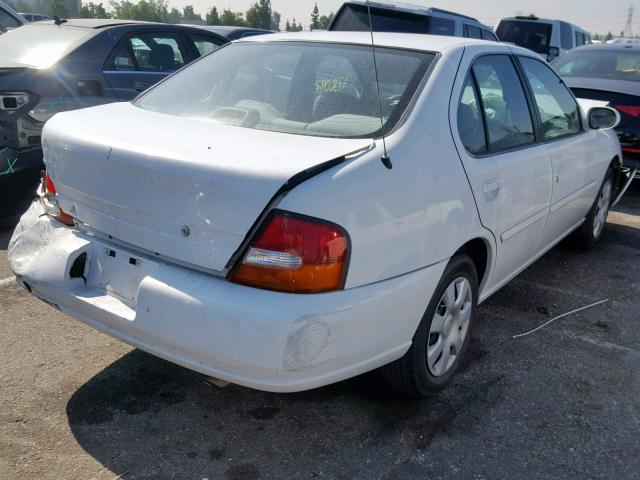 1N4DL01D3XC151438 - 1999 NISSAN ALTIMA XE WHITE photo 4